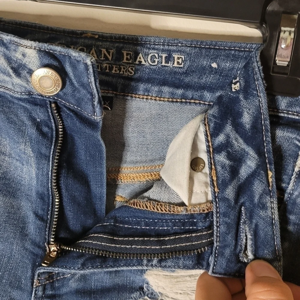𝅺American Eagle Women's Hi-Rise Jean Shorts - Size (4) - Excellent Condition